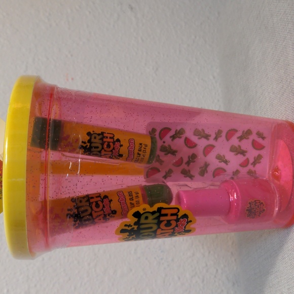 NWT Sour Patch Kids tumbler and beauty set - Picture 3 of 6